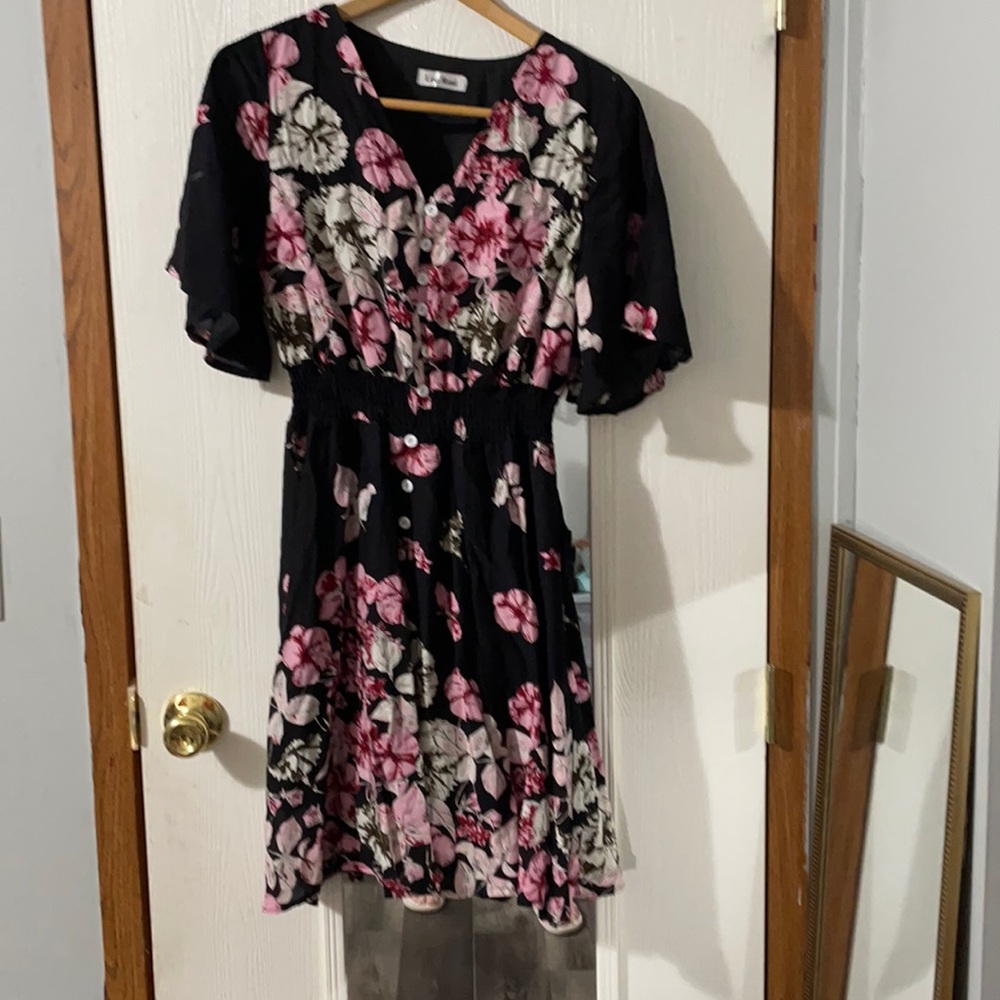 Short dress size large only wore once.